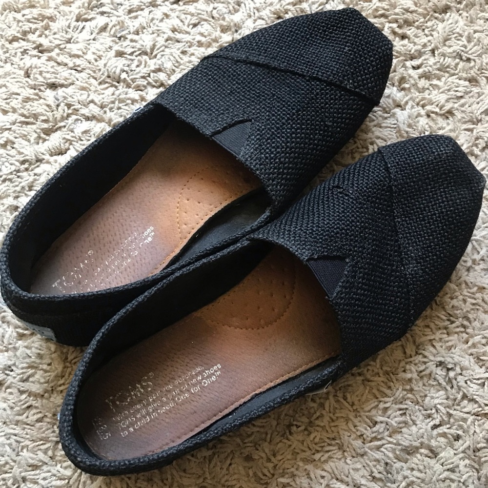 Toms Shoes